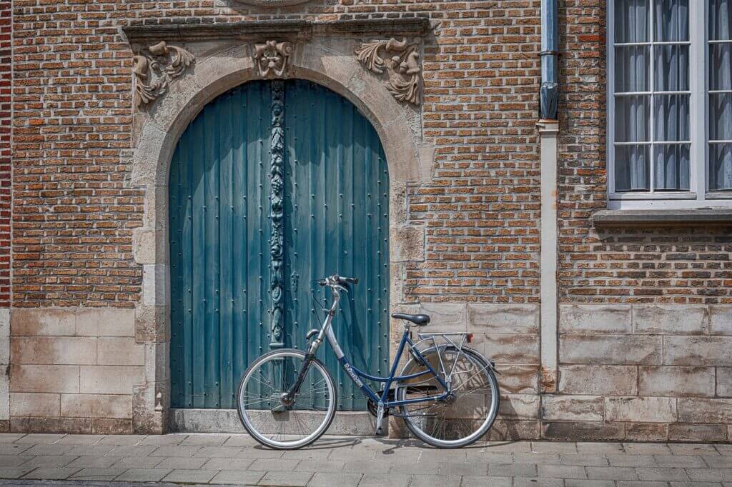 traditional bike suitable for e-bike conversion